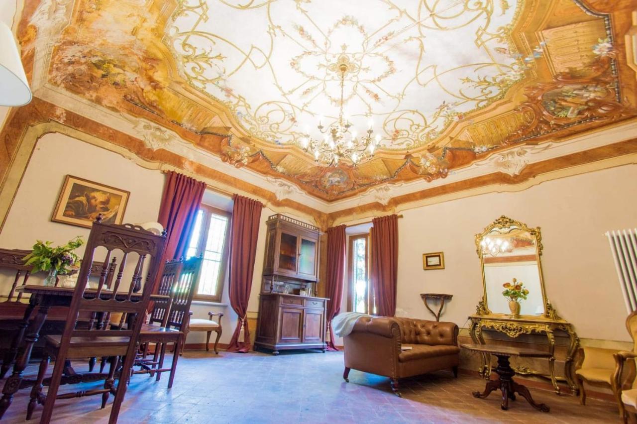 Monti di Licciana Nardi Monti Guesthouse المظهر الخارجي الصورة