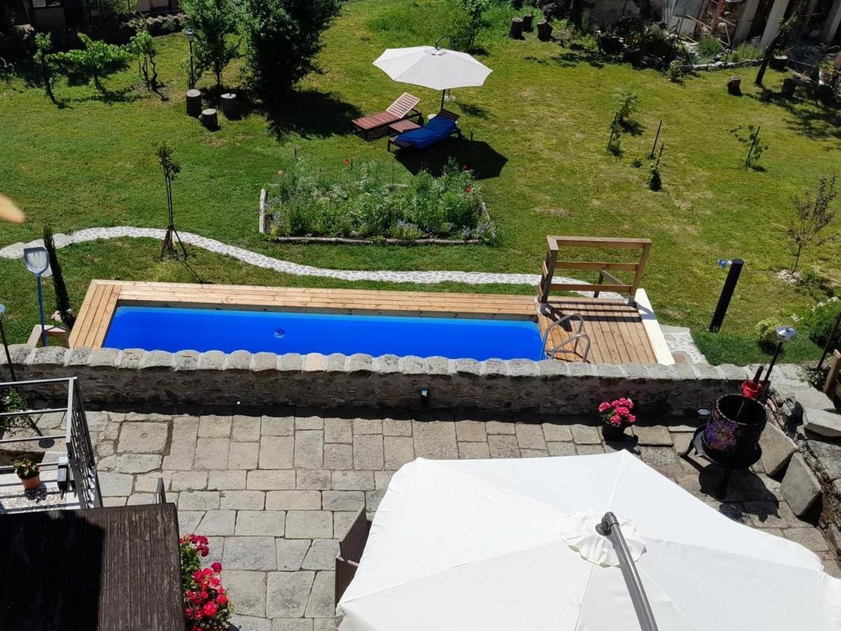 Monti di Licciana Nardi Monti Guesthouse المظهر الخارجي الصورة