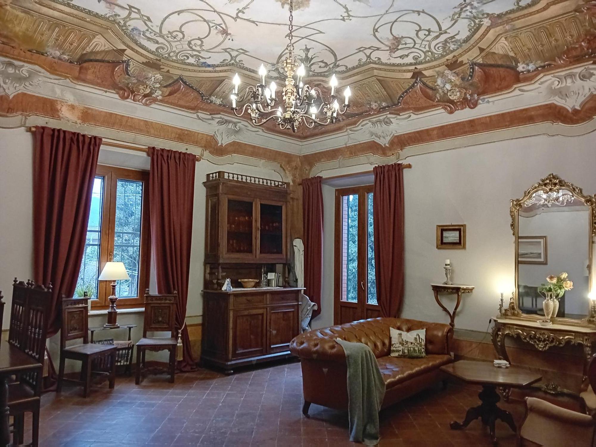 Monti di Licciana Nardi Monti Guesthouse المظهر الخارجي الصورة